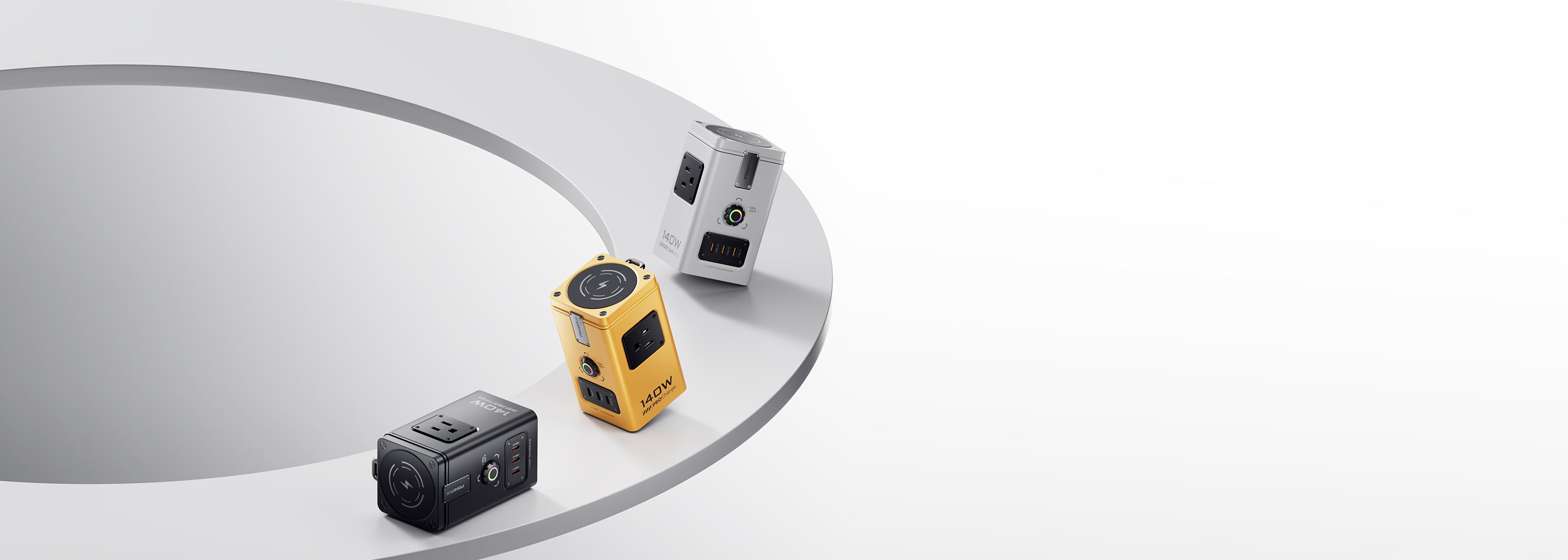 Pisen 8-in-1 Power Hub